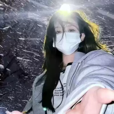 秦明凝